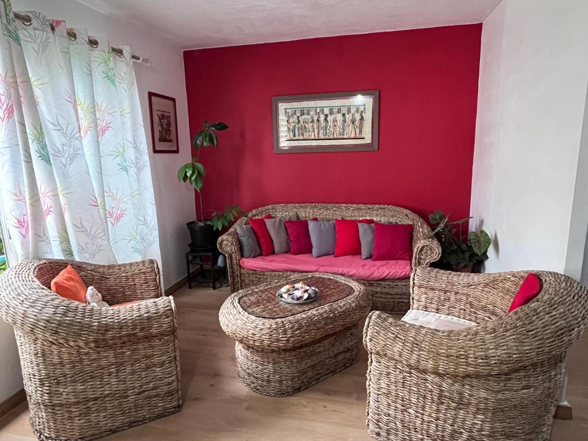 Chambre Chez L'Habitant A 5Mn De L'Aeroport Лез-Абим Экстерьер фото