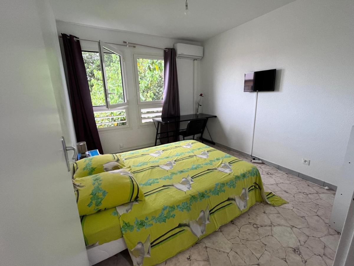 Chambre Chez L'Habitant A 5Mn De L'Aeroport Лез-Абим Экстерьер фото